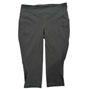 Lululemon Swift Speed Crop Leggings Size: 18